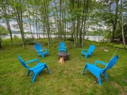 Peaceful Lakefront, Pool Access, Fishing, Kayaks